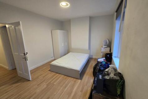 First floor front be