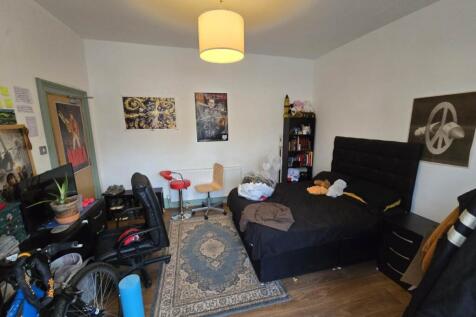 Ground floor front b