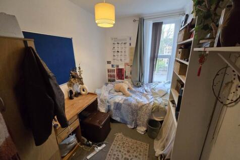 First floor front ri