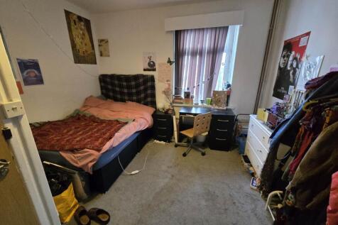 First floor middle b