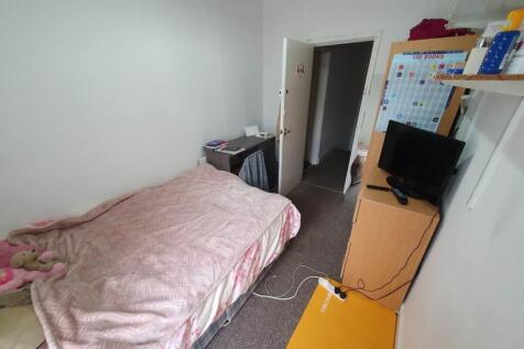 First floor front le