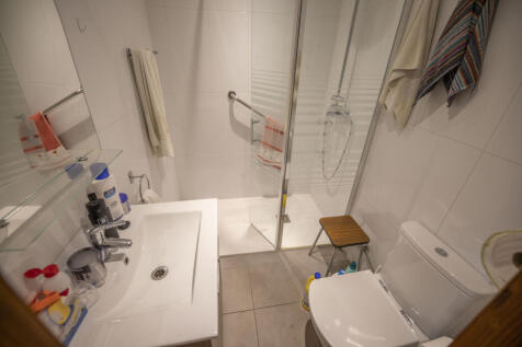 GF bathroom