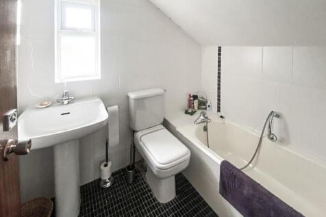 2nd bedroom.jpg