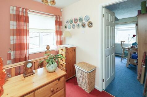 71 Old Church Rd landing-2.jpg