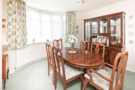 100 Whateley Crescent dining room.jpg