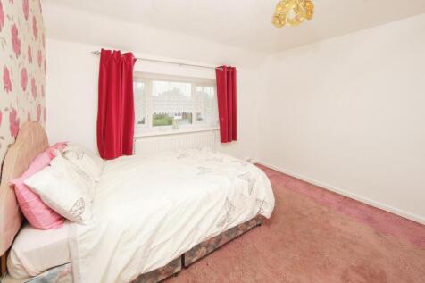 91 Laburnum Ave bed-3.jpg