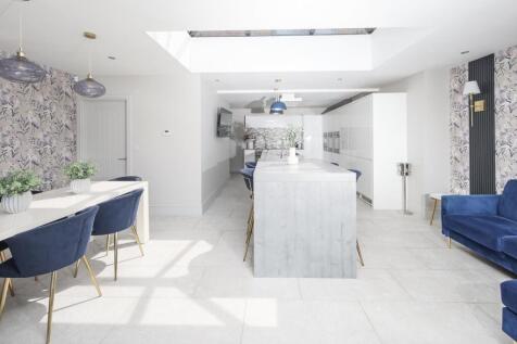 Kitchen/Diner/Family Room