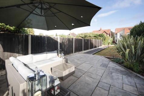 90 Coleshill Rd garden-5.jpg
