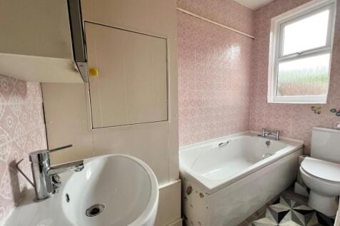 Downstairs Bathroom