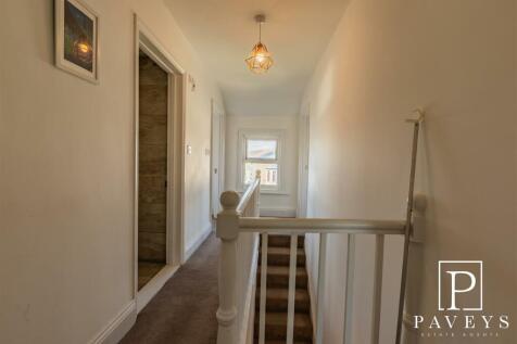 SECOND FLOOR LANDING
