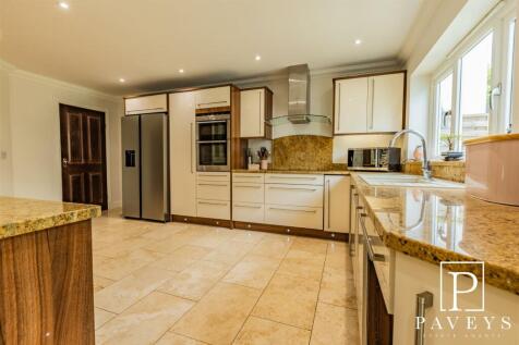 KITCHEN BREAKFAST ROOM