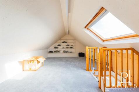 LOFT ROOM
