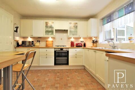 KITCHEN BREAKFAST ROOM
