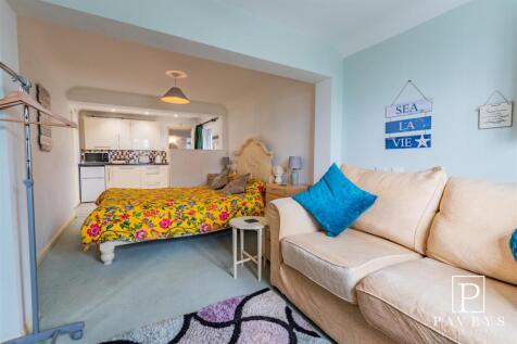 ANNEXE LOUNGE/BEDROOM &amp; KITCHENETTE
