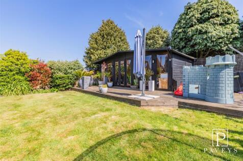 SUMMER HOUSE