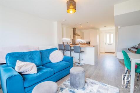 OPEN PLAN LOUNGE KITCHEN DINER