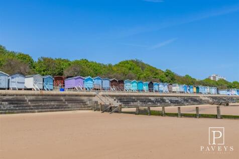 BEACH &amp; SEA VIEWS