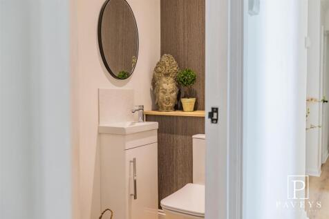 UTILITY ROOM &amp; CLOAKROOM
