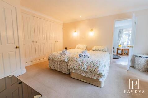 ANNEXE BEDROOM