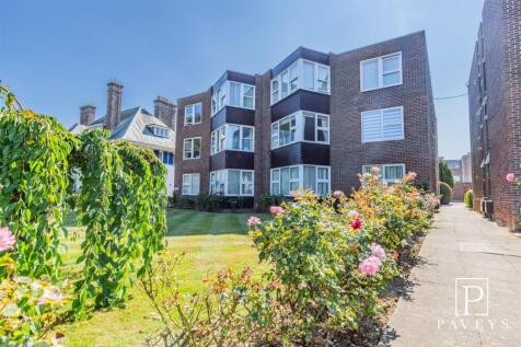 COMMUNAL GARDENS &amp; PARKING