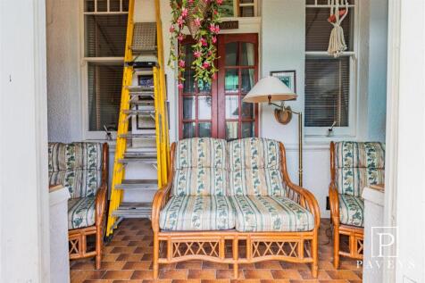 VERANDA