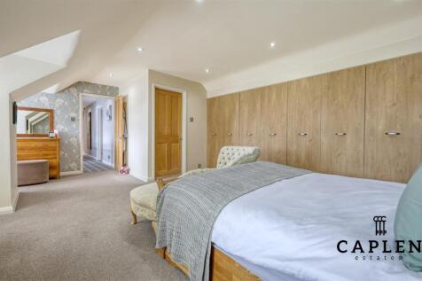 Bedroom One to Hallway.jpg