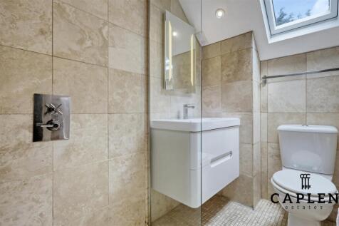 En-suite Bedroom One.jpg