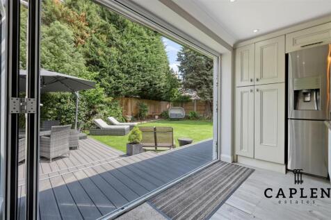 Bifolds and Patio.jpg