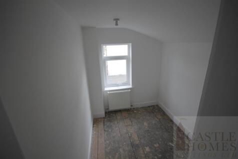 3rd bedroom off 2nd