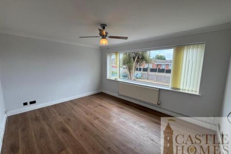 Living Room 1.jpg