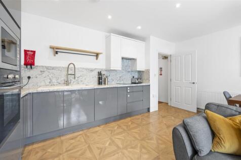 FLAT 1,3.jpg