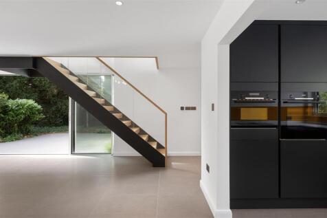 56 Cottenham Drive,2.jpg