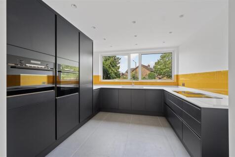 56 Cottenham Drive,4.jpg