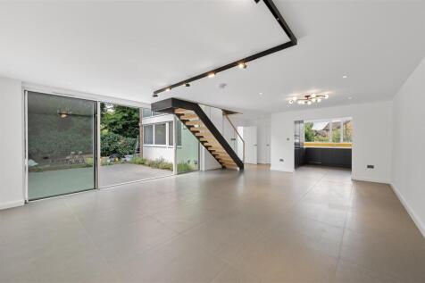 56 Cottenham Drive,3.jpg