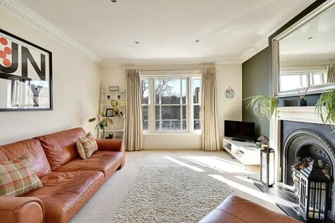 Lounge 2