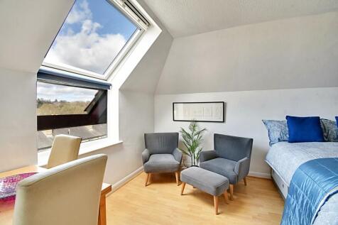 Living Area 3
