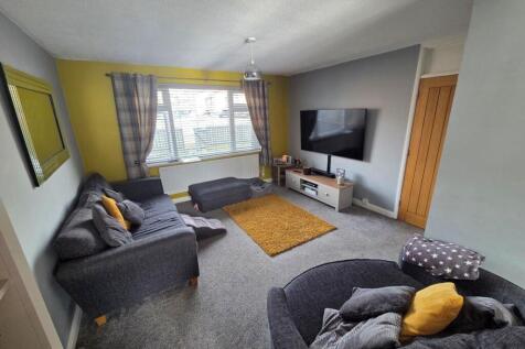 18 dovedale living room.JPG
