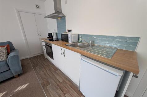 Lounge/Kitchen