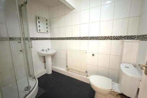 BATHROOM/WC