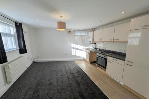 Lounge/Kitchen
