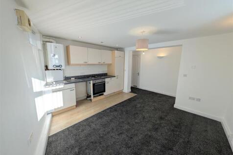 Lounge/Kitchen