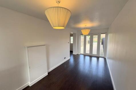 Family Room/Dining Room