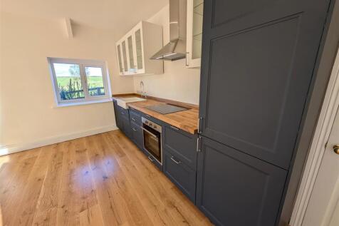 Lounge/Kitchen