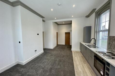 Lounge/Kitchen
