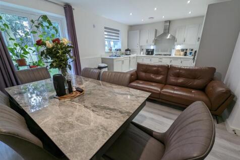 Kitchen/Dining  Room