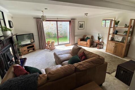 Open Plan Living and Dining Room