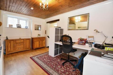 Hall/Office Space