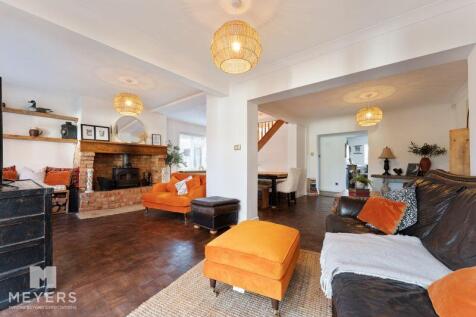 Sitting Area 