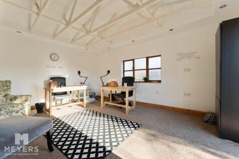 Work shop/Home Office