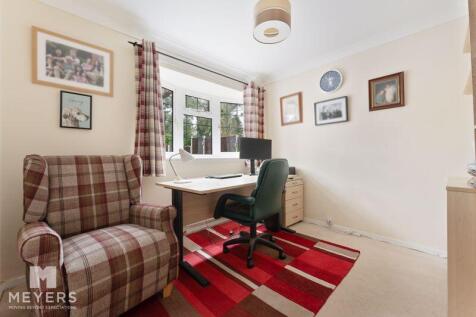 Study/Bedroom 5
